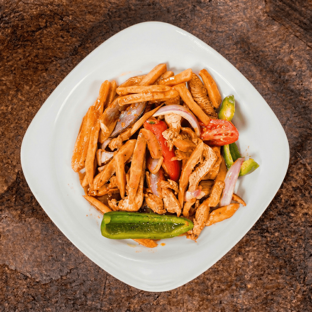Pollo Saltado