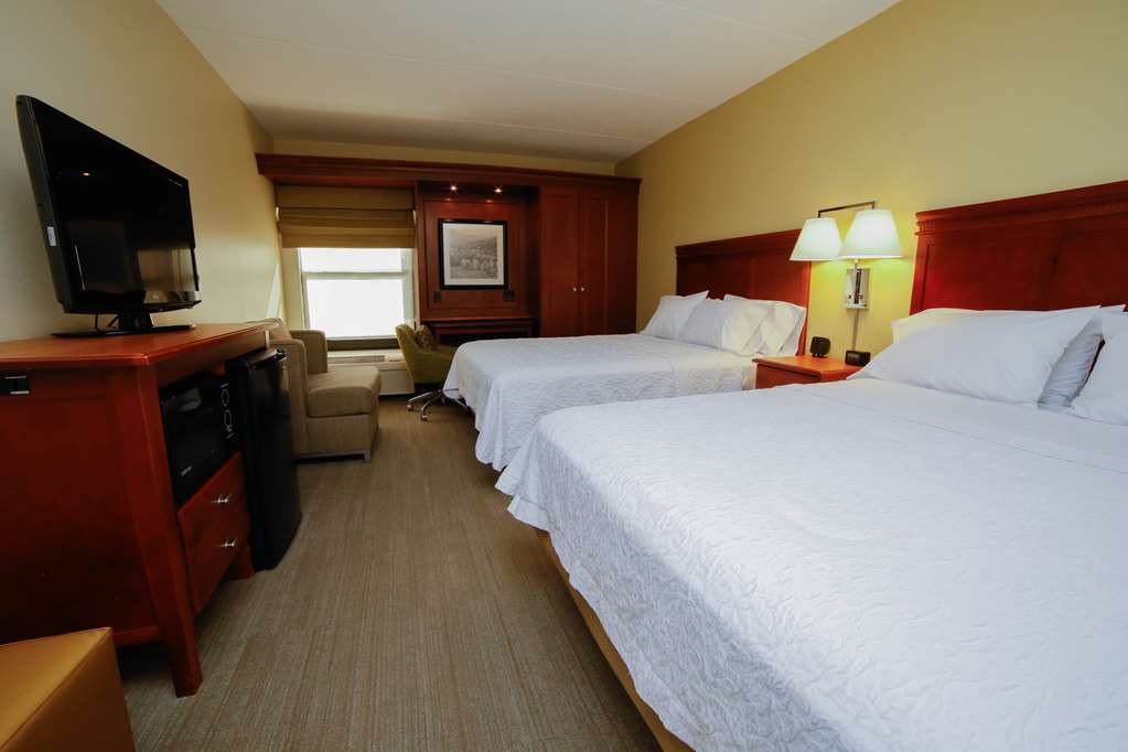 Hampton Inn Franklin Image