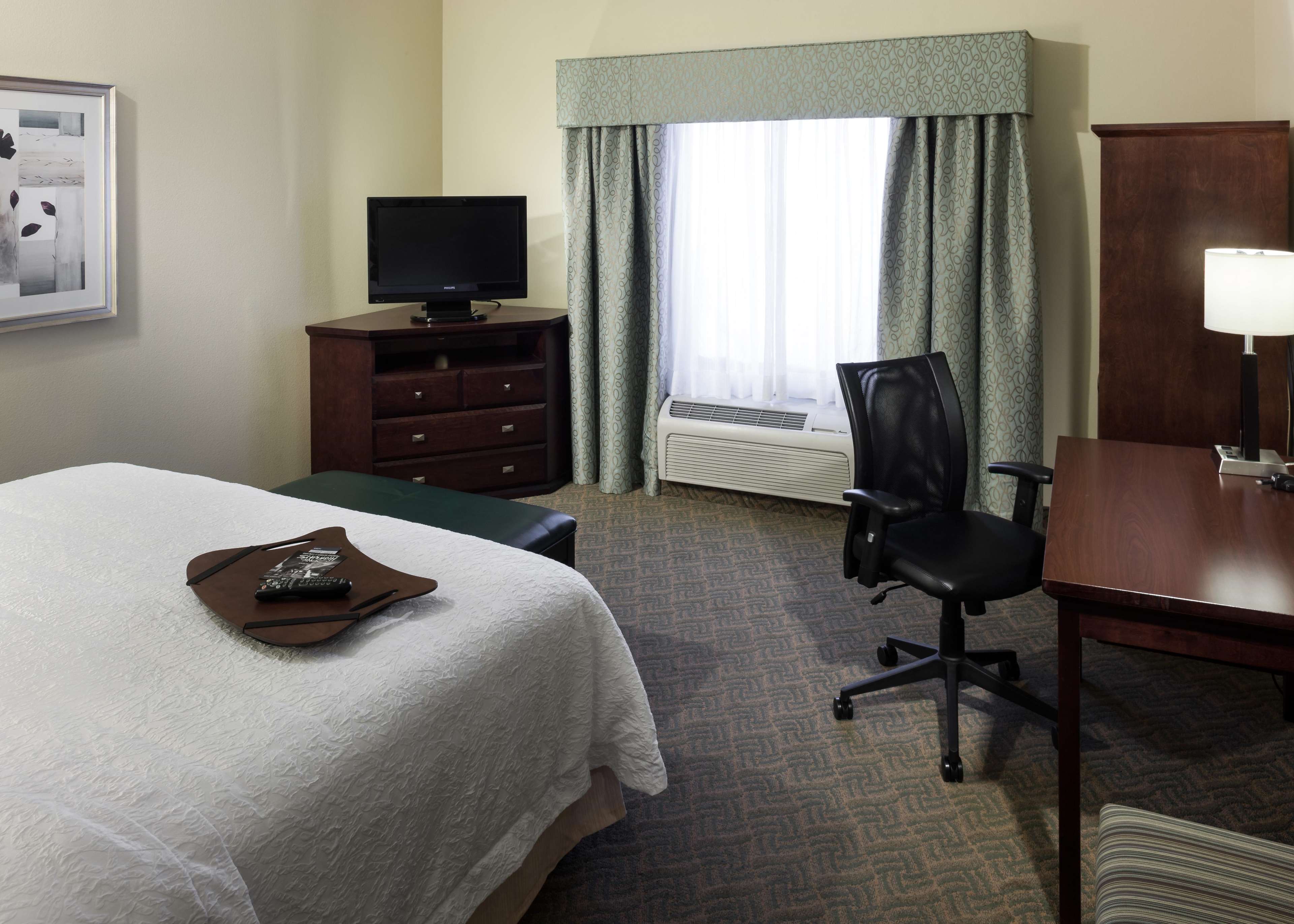 Hampton Inn & Suites Dallas-Arlington-South Photo