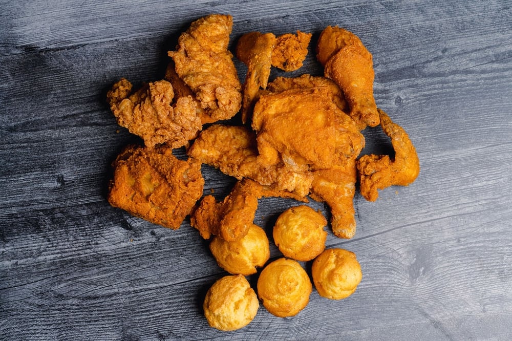 15pc Chicken & 5 Cornbread