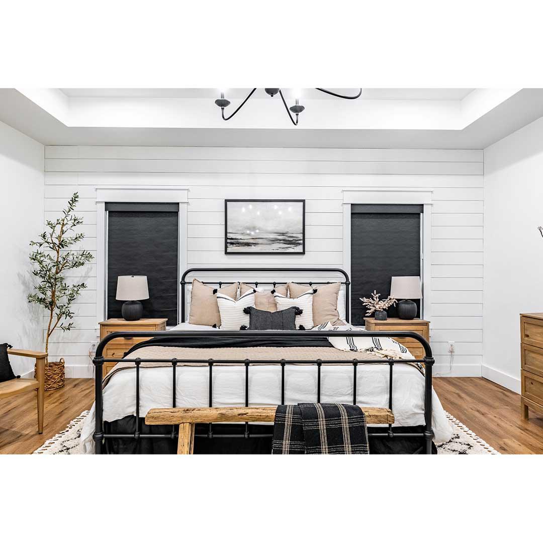 @thecozyfarmhouse added a smart new addition to their bedroom and we just LOVE how it turned out! Our blackout motorized shades add a bit of dramatic flair, a whole lot of style, and enhanced light control.
