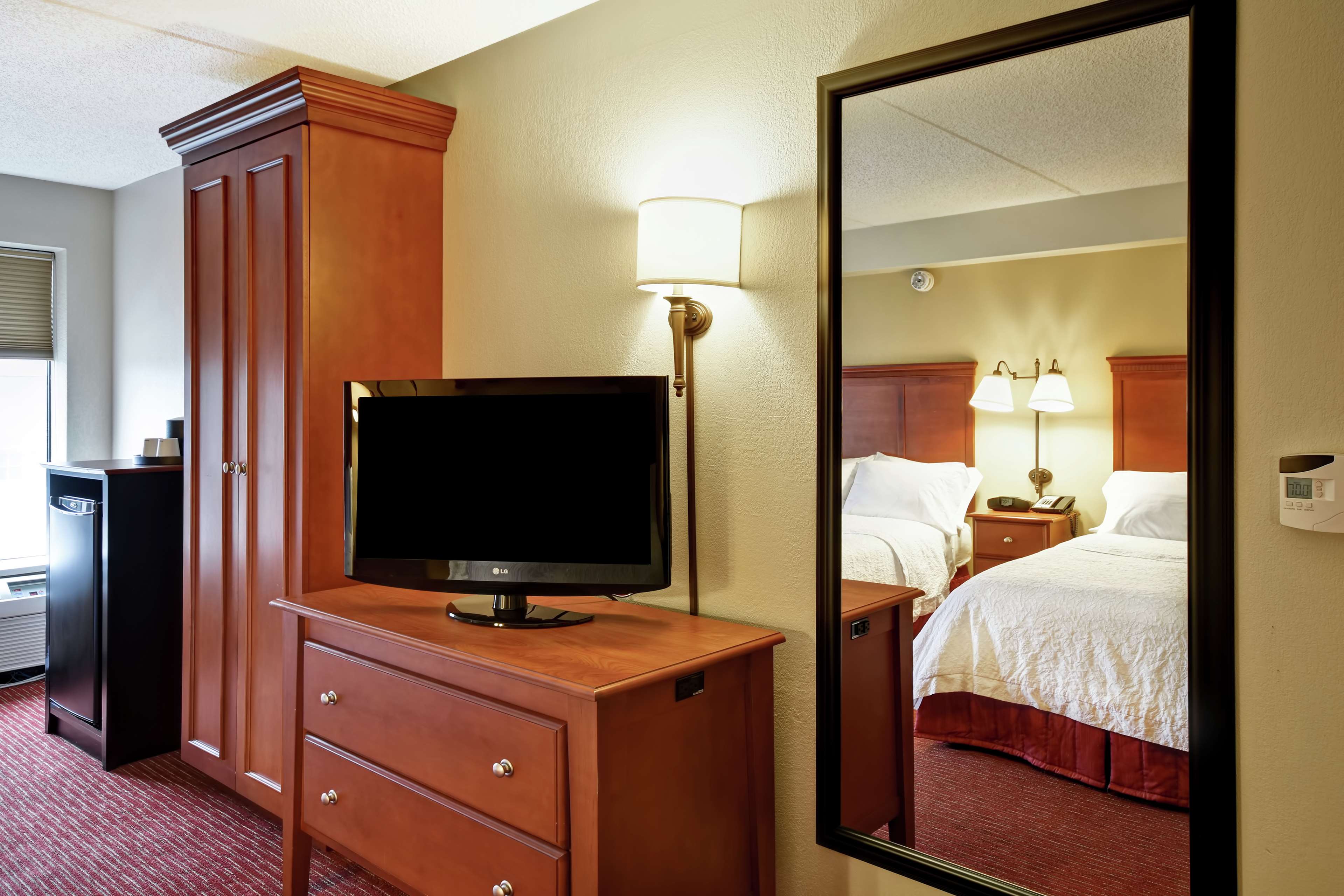 Hampton Inn Louisville-Airport Photo