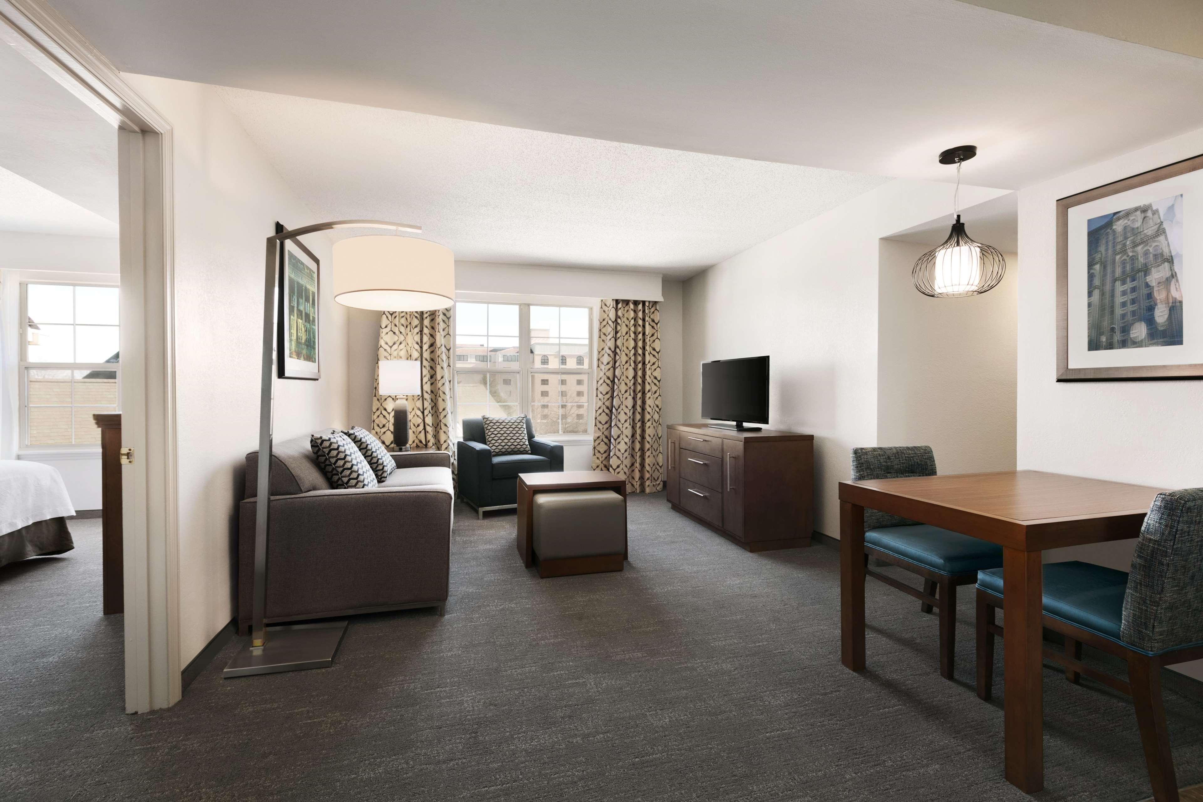 Homewood Suites by Hilton Greensboro Photo