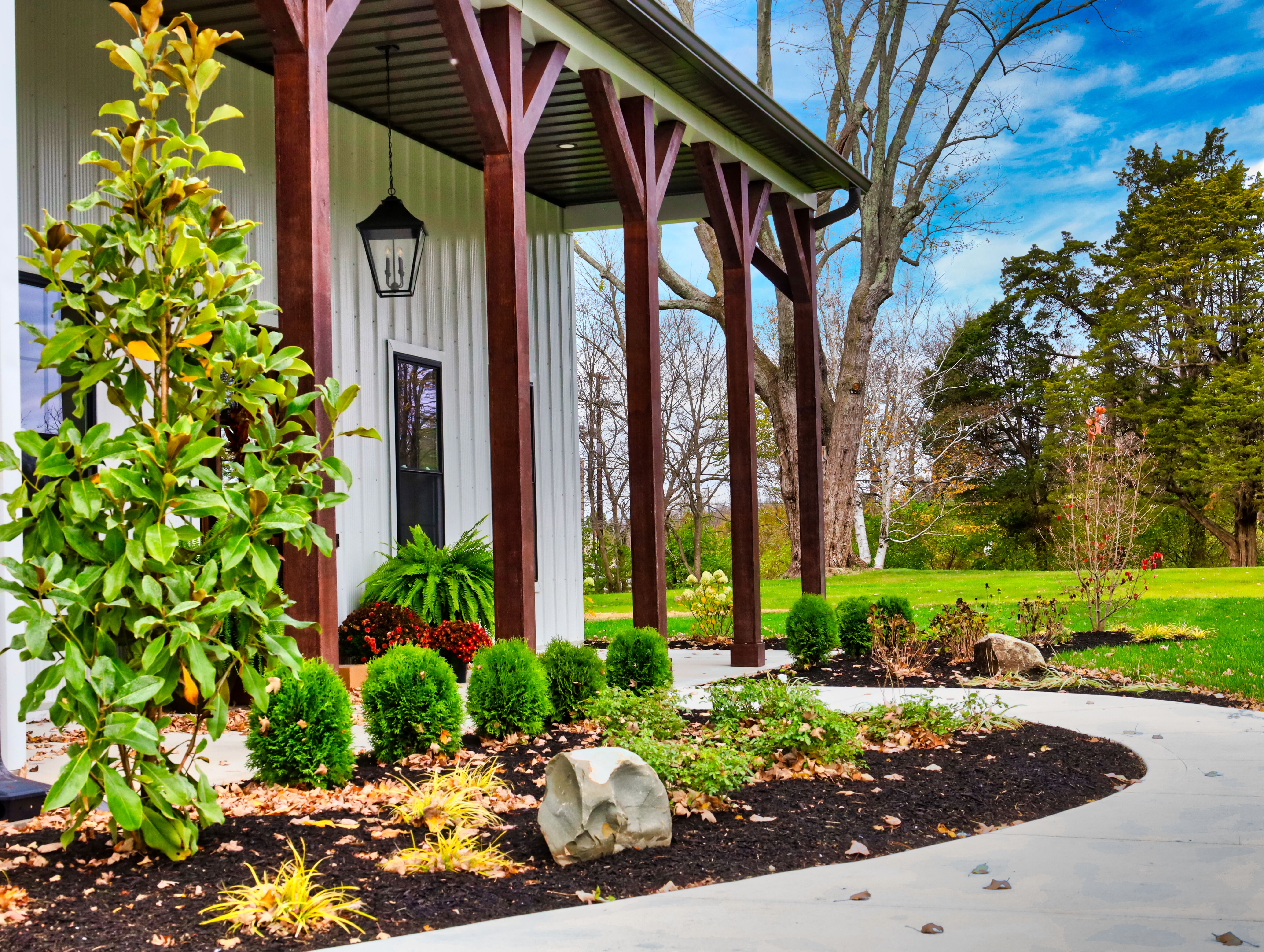 Oakwood Lawn & Landscaping Image