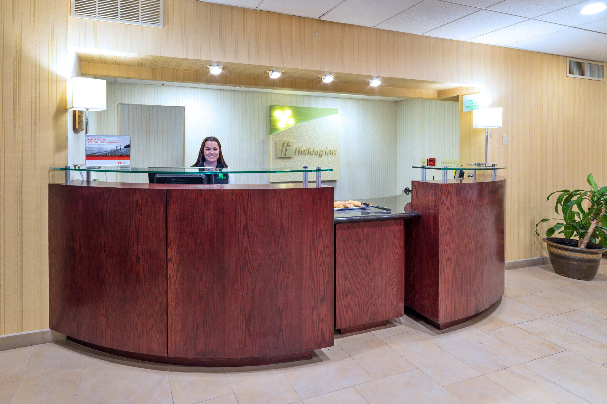 Holiday Inn Plattsburgh (Adirondack Area) Photo