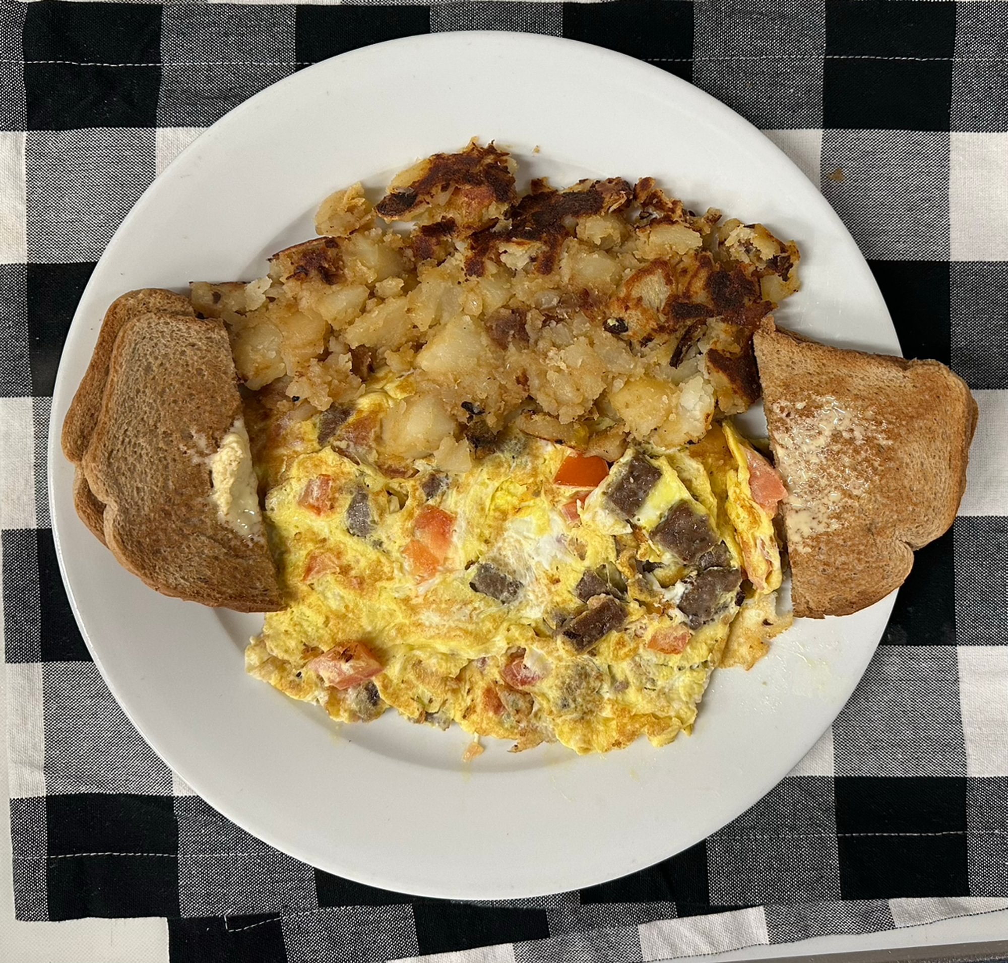 Gyro and Tomatoes Omelette
