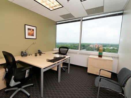 Regus - Maryland, Silver Spring - Metro Plaza II Photo