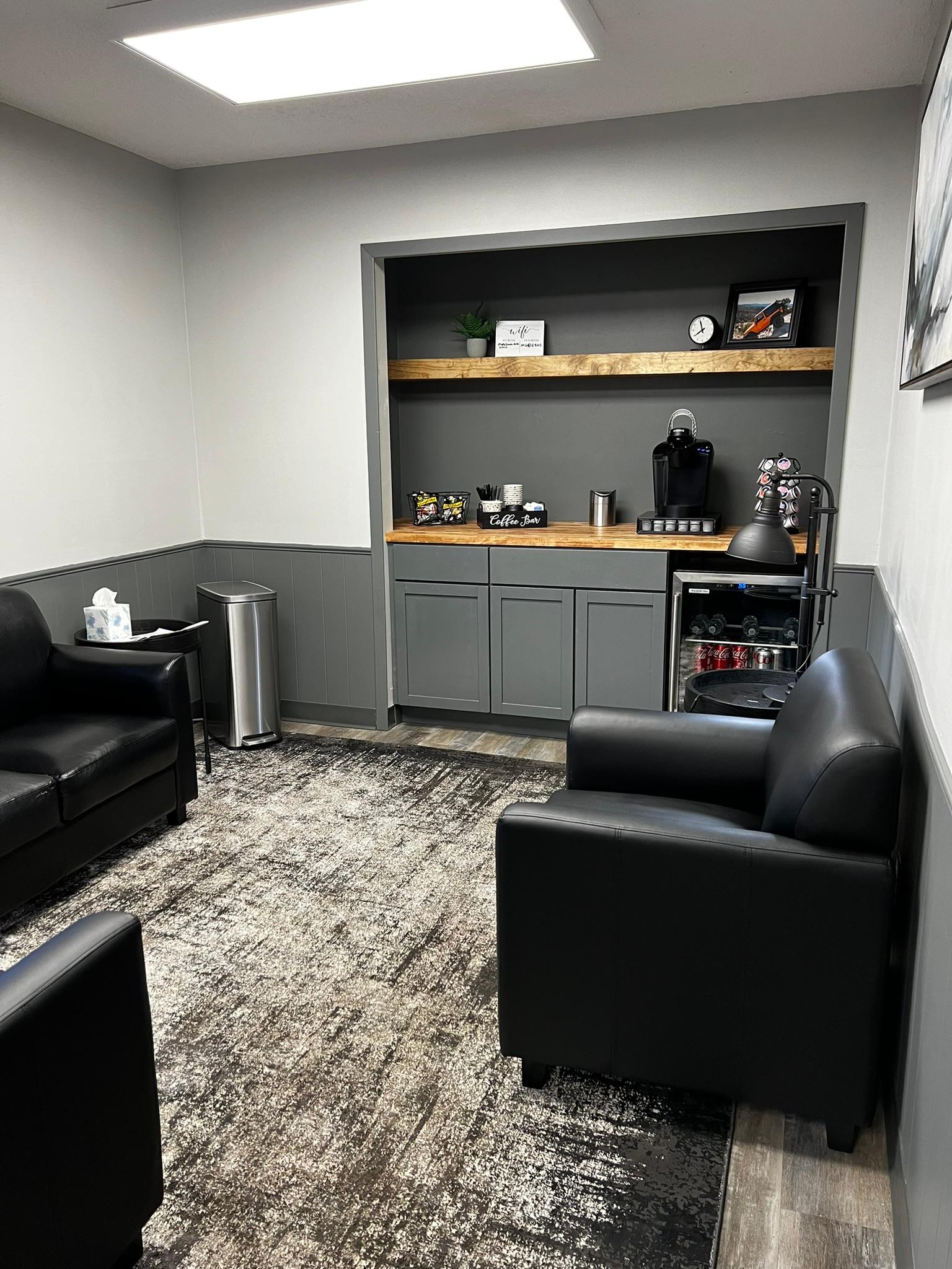 Maple Grove Auto Service Image