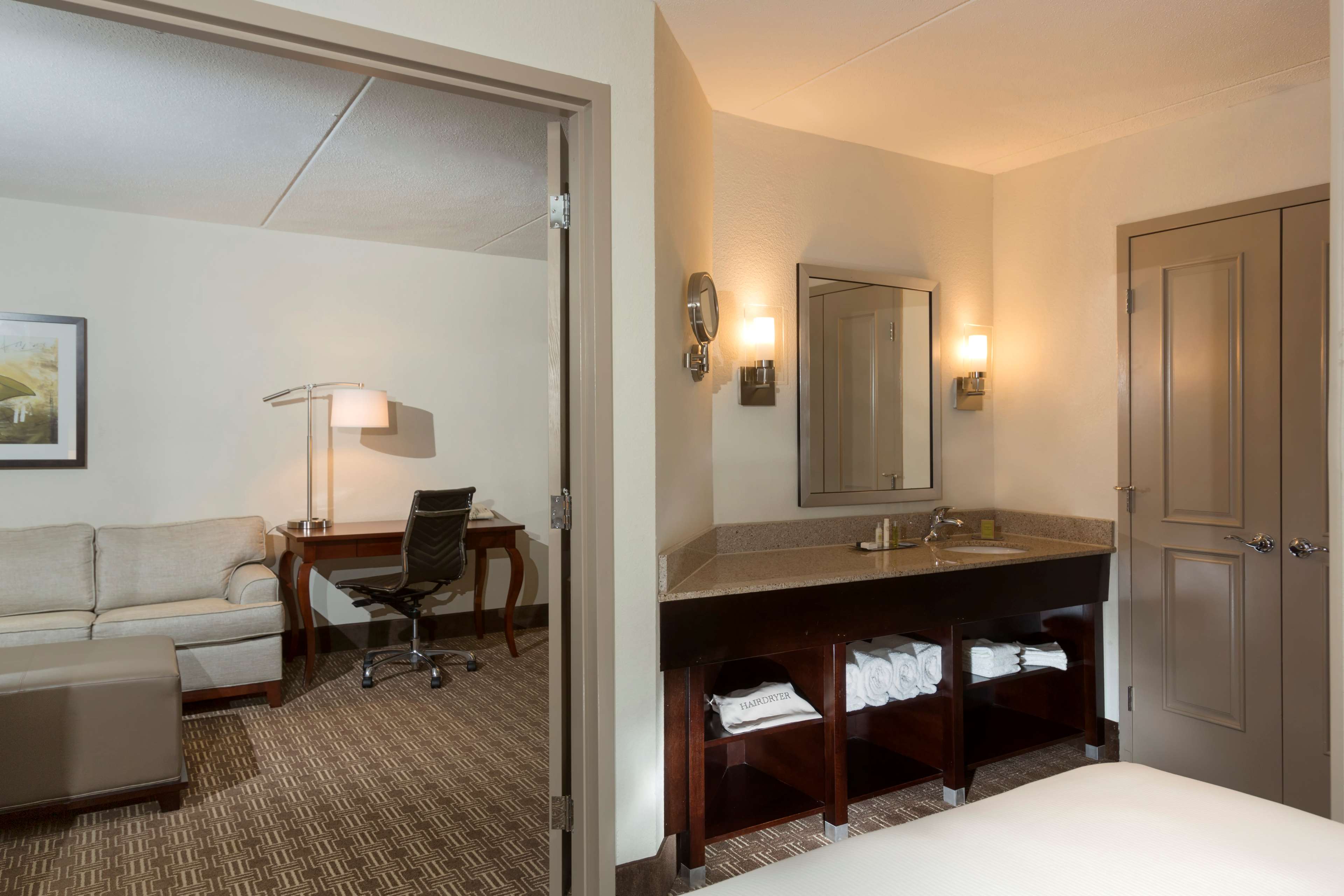 Guest room