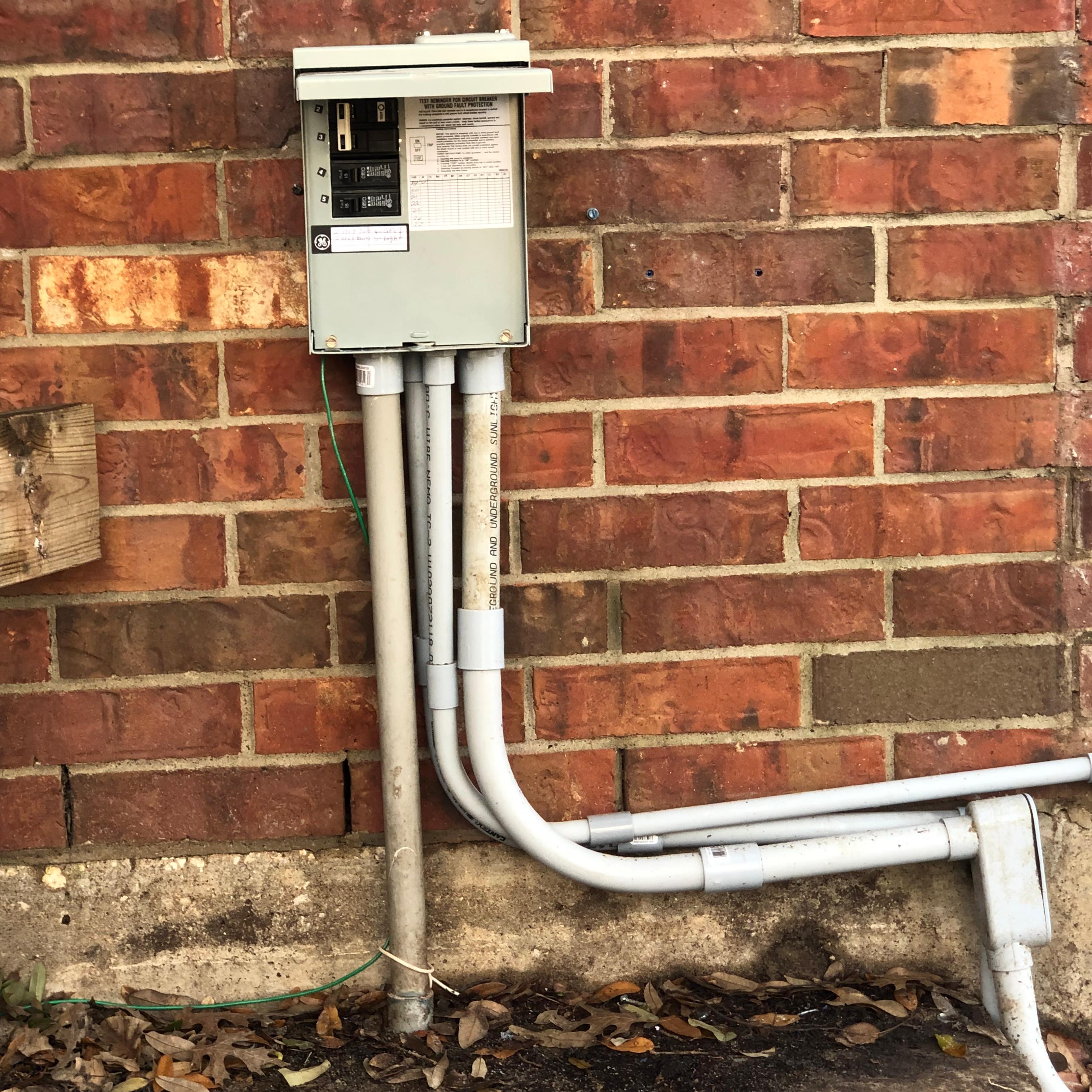 Mr. Electric of Pearland Logo