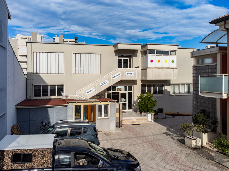 Gallery thumbnail