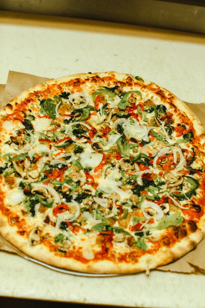 Large Burrata Pie