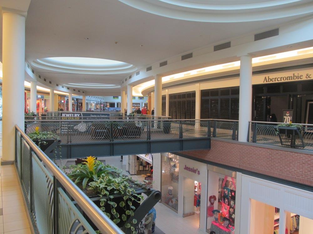 Wolfchase Galleria in Memphis, TN (901) 3812...