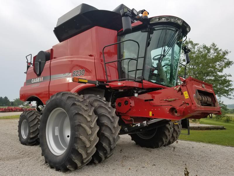 2014 Case IH 8230