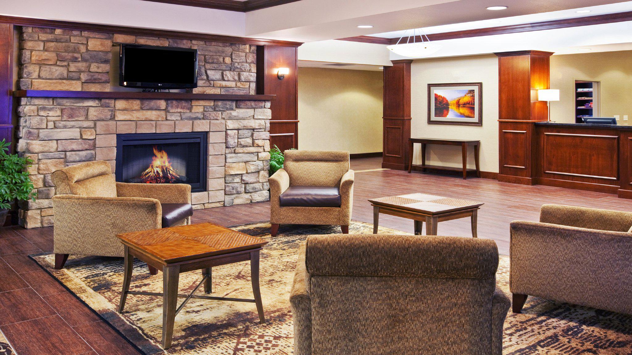 Holiday Inn Express & Suites Sioux Falls Southwest Photo