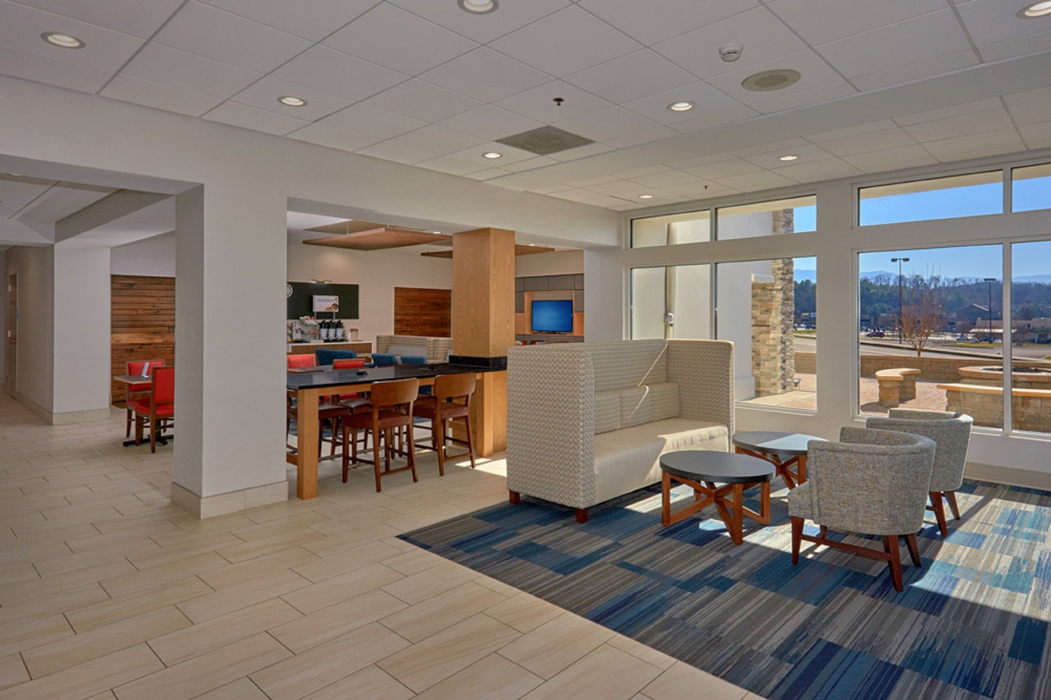 Holiday Inn Express & Suites Pigeon Forge - Sevierville by IHG Image