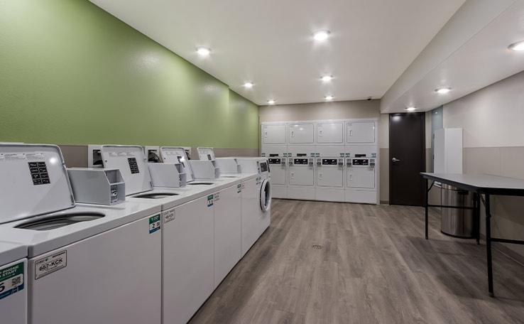 WoodSpring Suites Chandler Airport Image