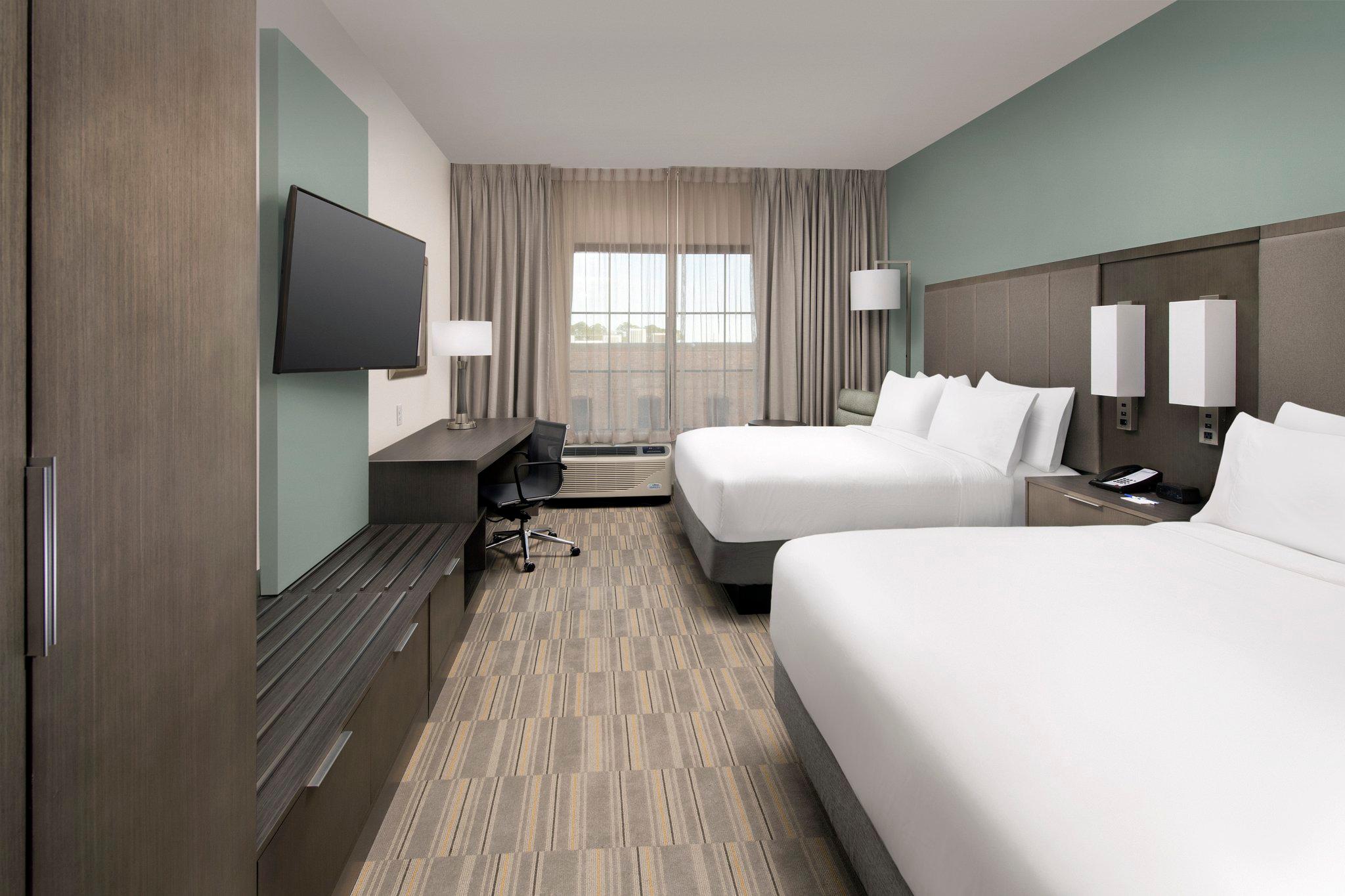 Holiday Inn Express Knoxville-Strawberry Plains Photo