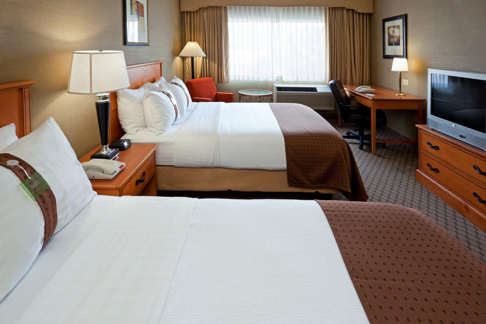 Holiday Inn Philadelphia South-Swedesboro Photo