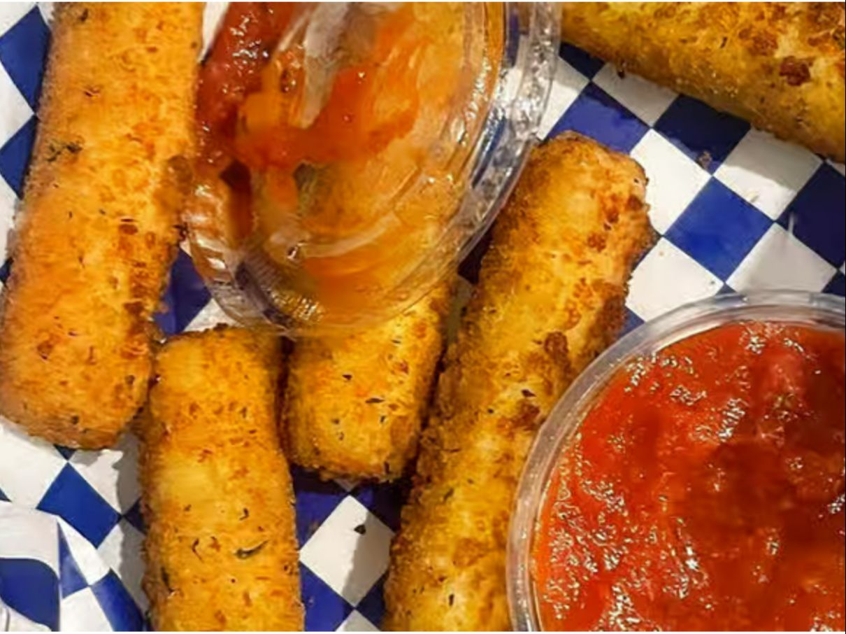 Mozzarella Cheese Sticks & Marinara Sauce