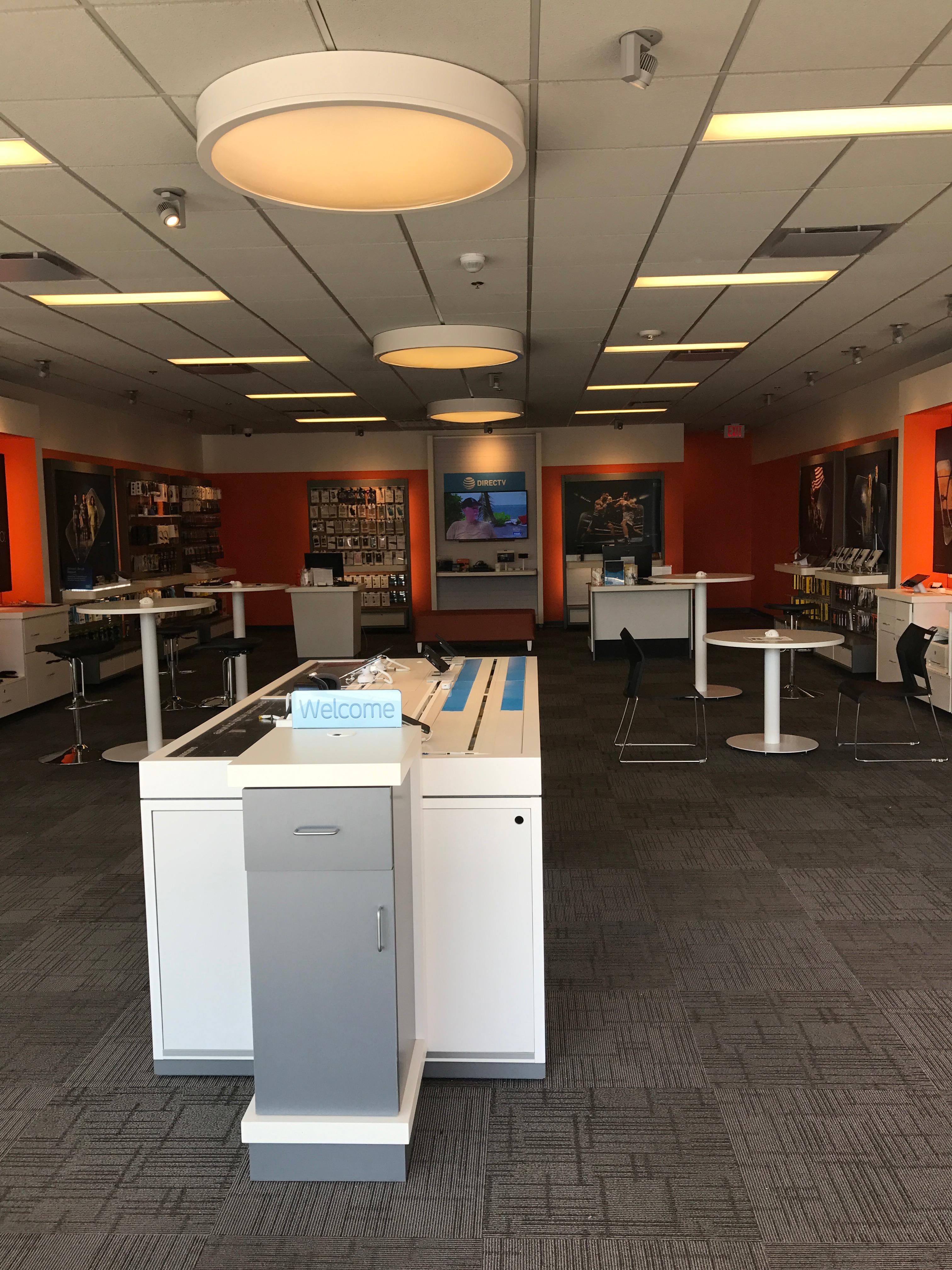 AT&T Store Photo