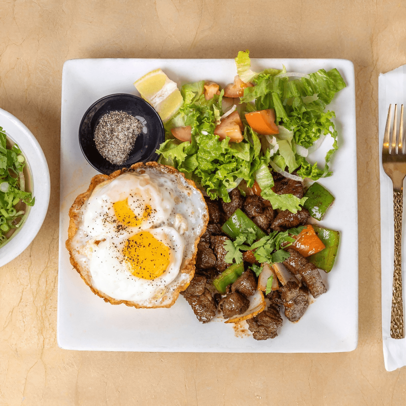 Shaken Beef Fried Rice Plate (Com Chien Bo Luc Lac)