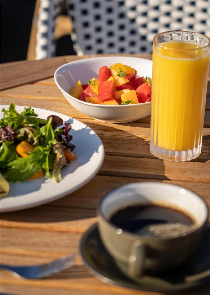 DoubleTree by Hilton Fairfield Hotel & Suites Image