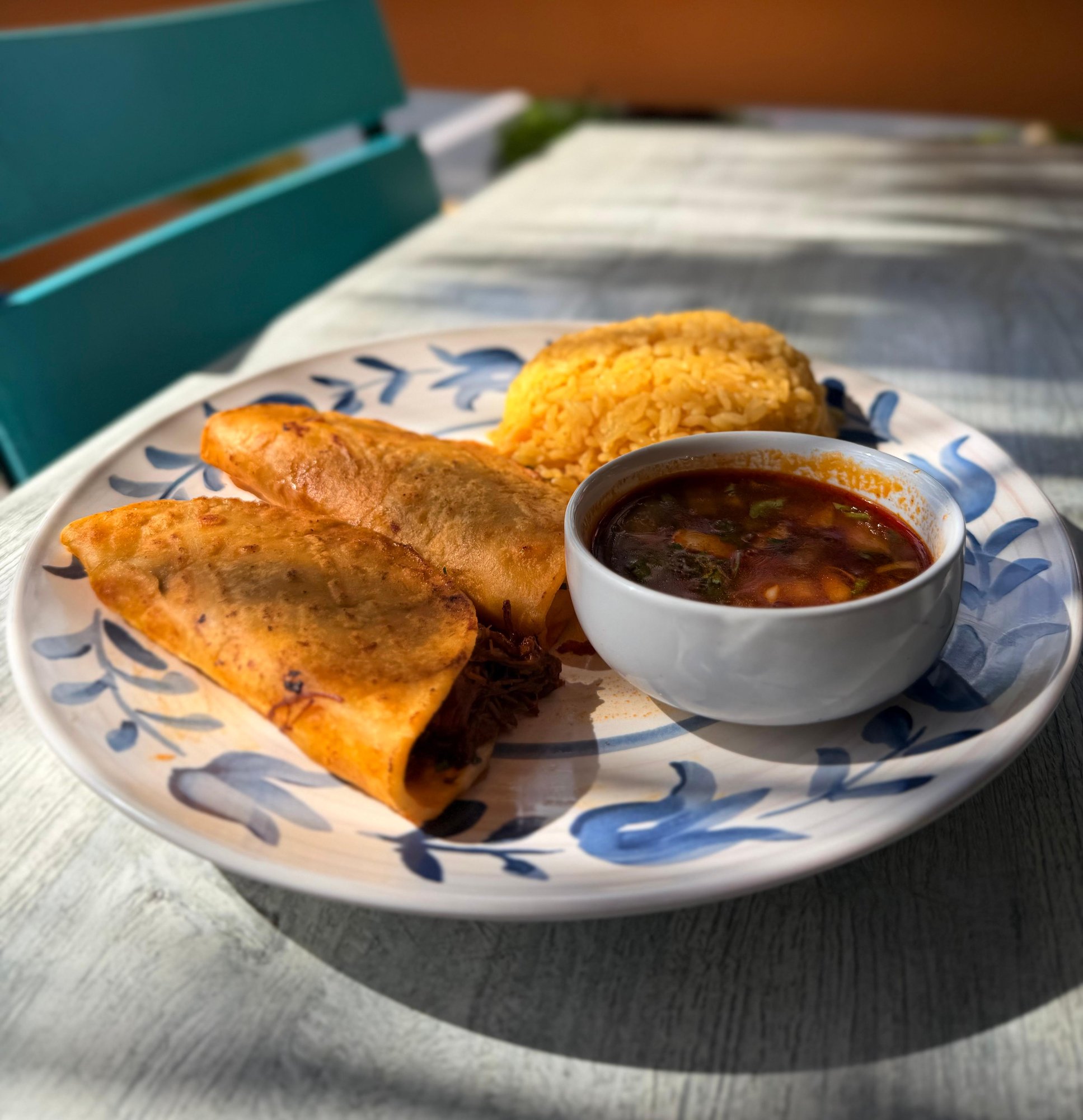 L-BIRRIA TACOS