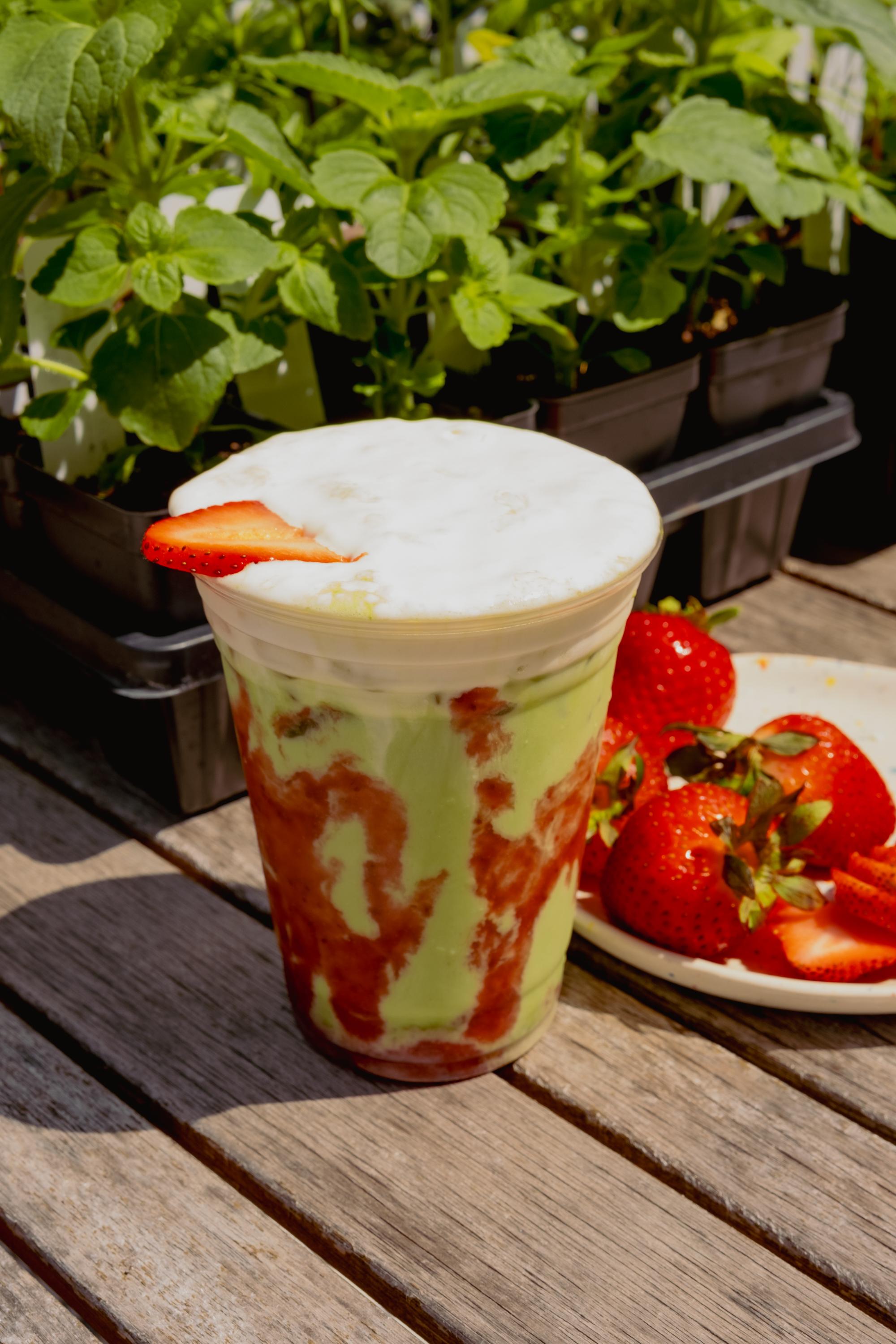 Strawberry Shortcake Matcha 🍰