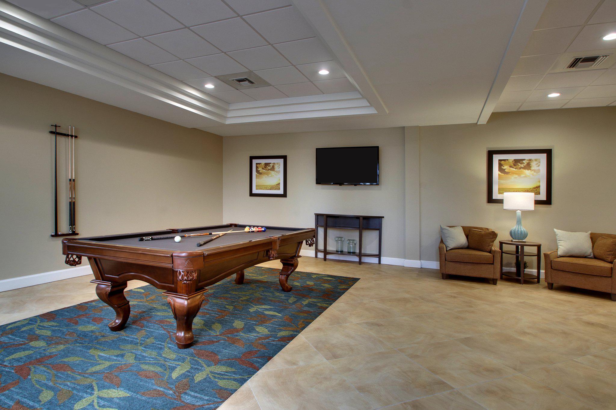 Candlewood Suites Wichita East Photo