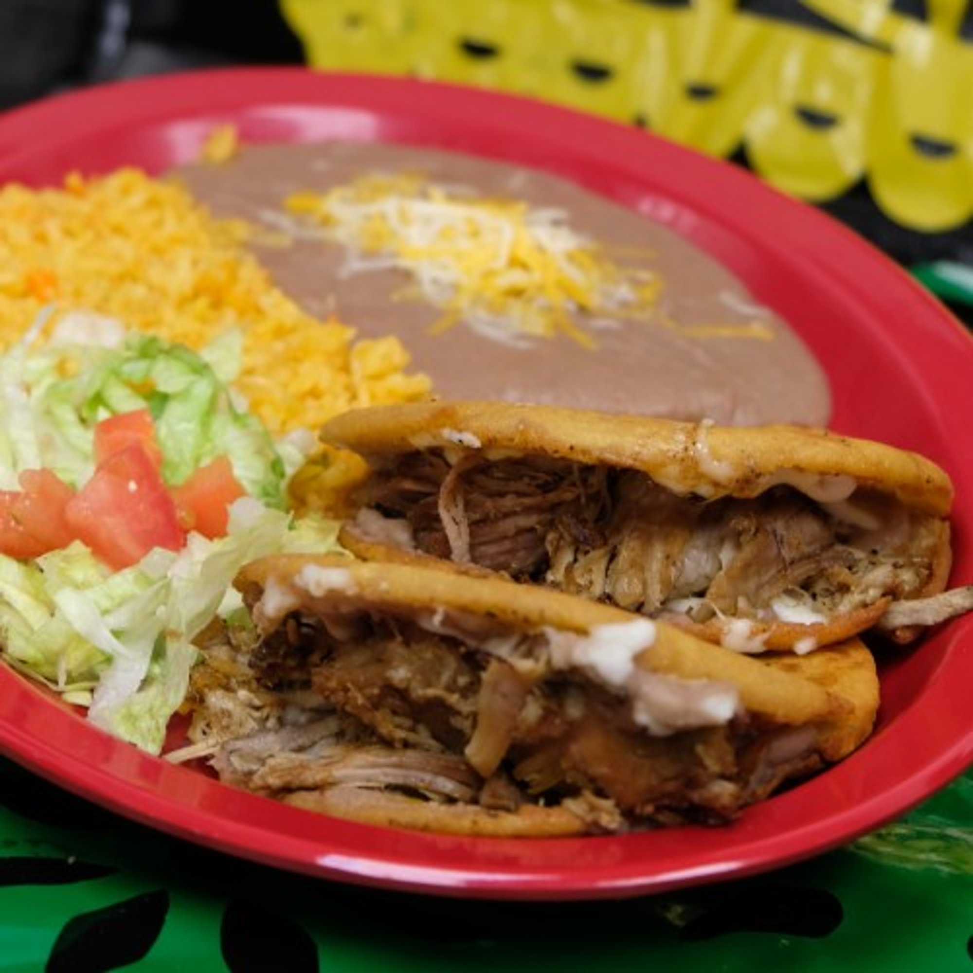 Gorditas Plate