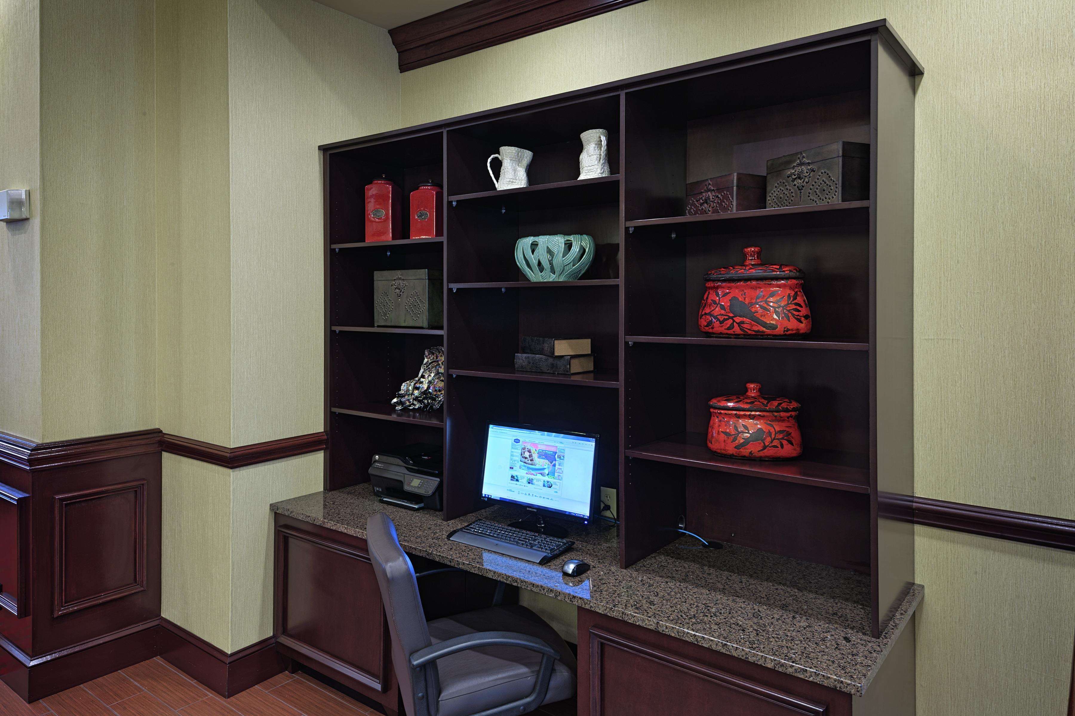 Hampton Inn & Suites Asheville-I-26 Photo