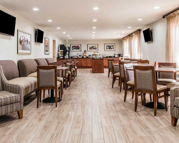 Images Quality Inn & Suites Warren - Detroit