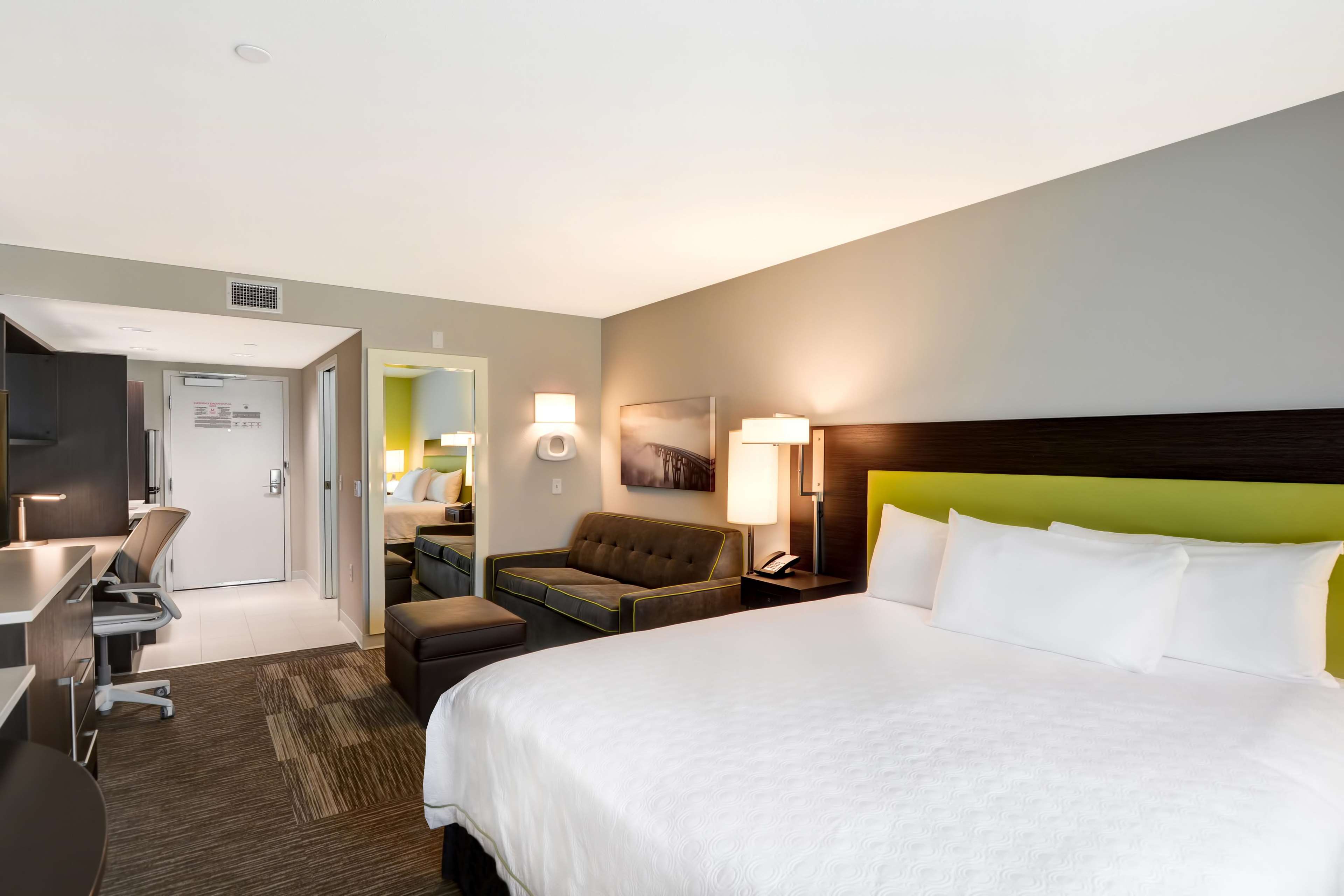 Home2 Suites by Hilton Azusa Photo