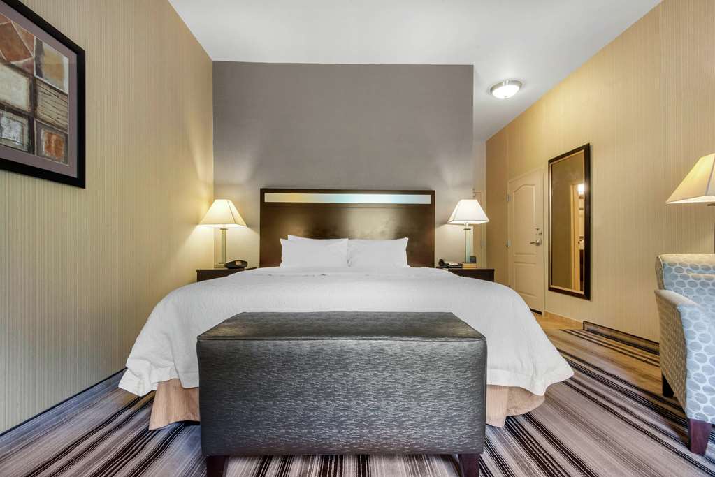 Hampton Inn Meadville Image