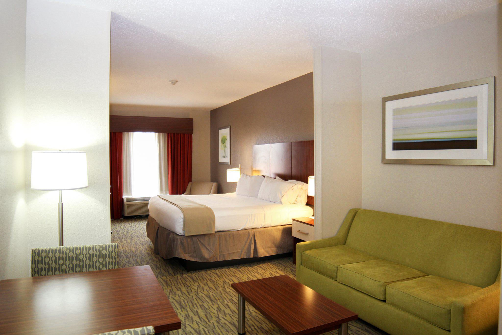 Holiday Inn Express & Suites Vicksburg Photo