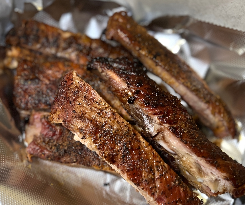 1/3 Rack (4 bones) Pork Smoked Ribs Platter