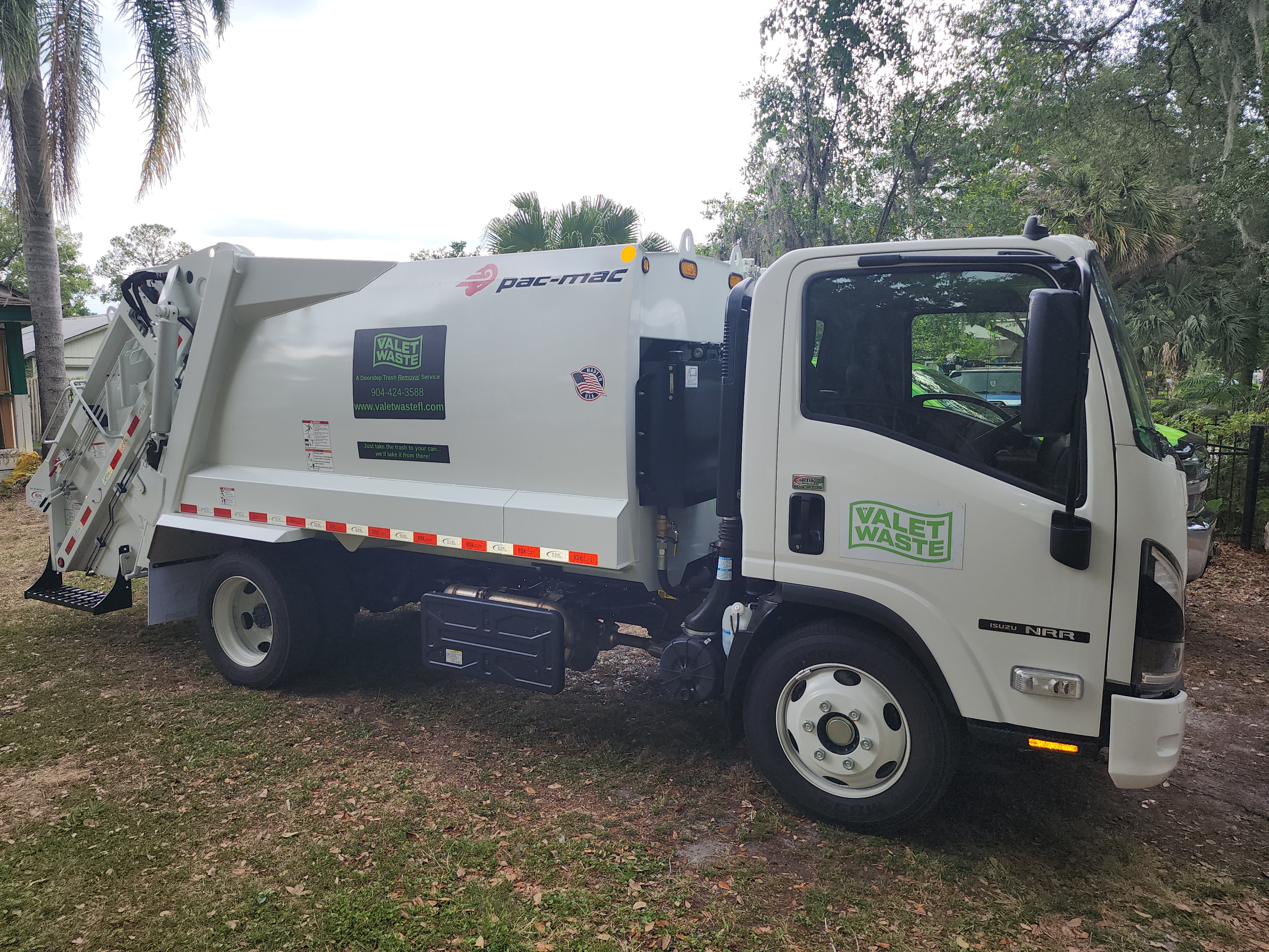 Valet WasteFL a NE Florida Family Owned Business Image