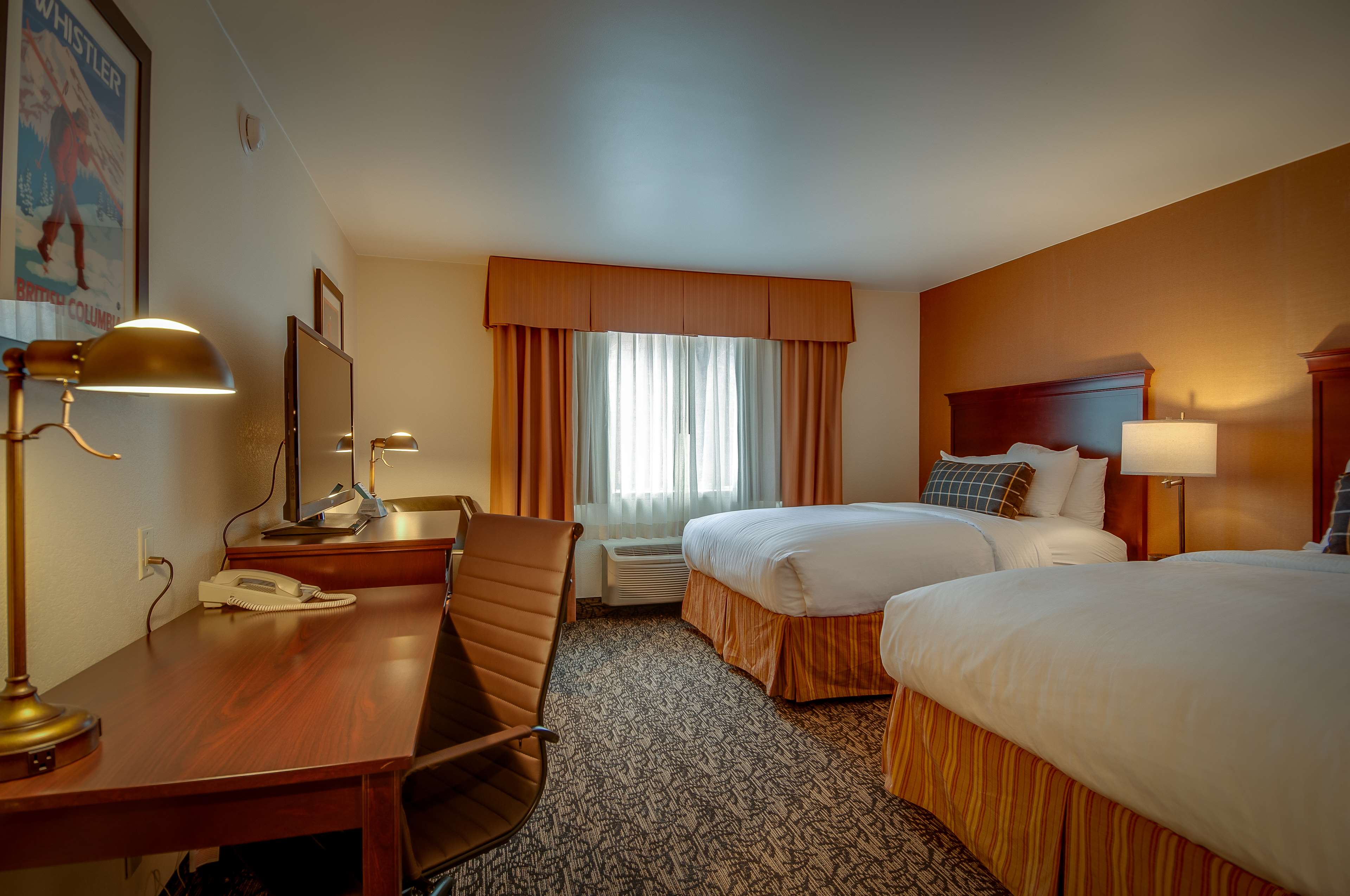 Best Western Plus Truckee-Tahoe Hotel Photo