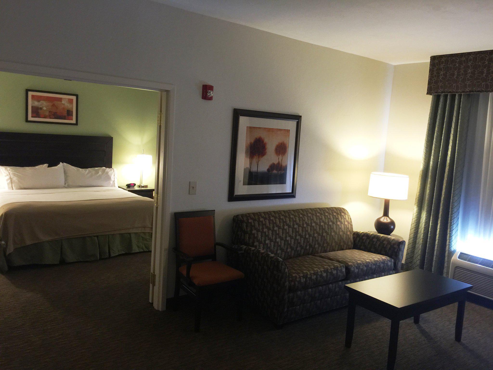 Holiday Inn Express & Suites Oro Valley-Tucson North Photo