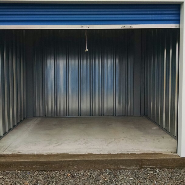 Now available a 10x10 self storage unit in Buckner, IL we pro rate your rent so it's like renting per day. Call Aaron at 618-724-9238 for details