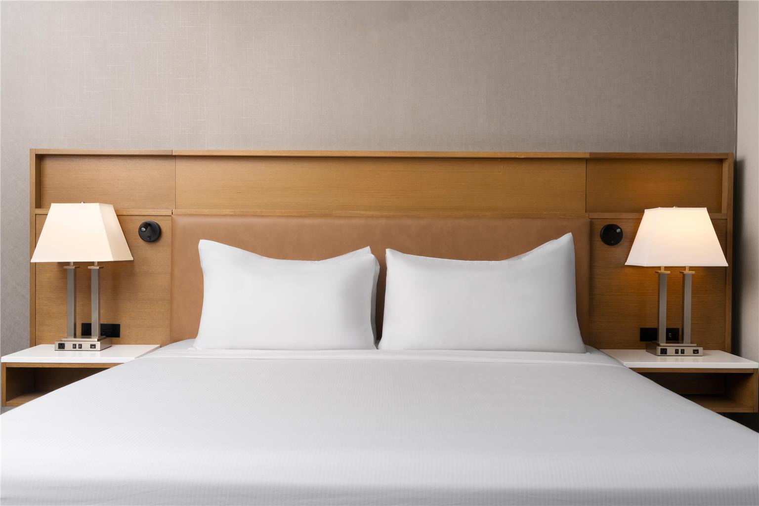 DoubleTree by Hilton Providence Airport Warwick Image