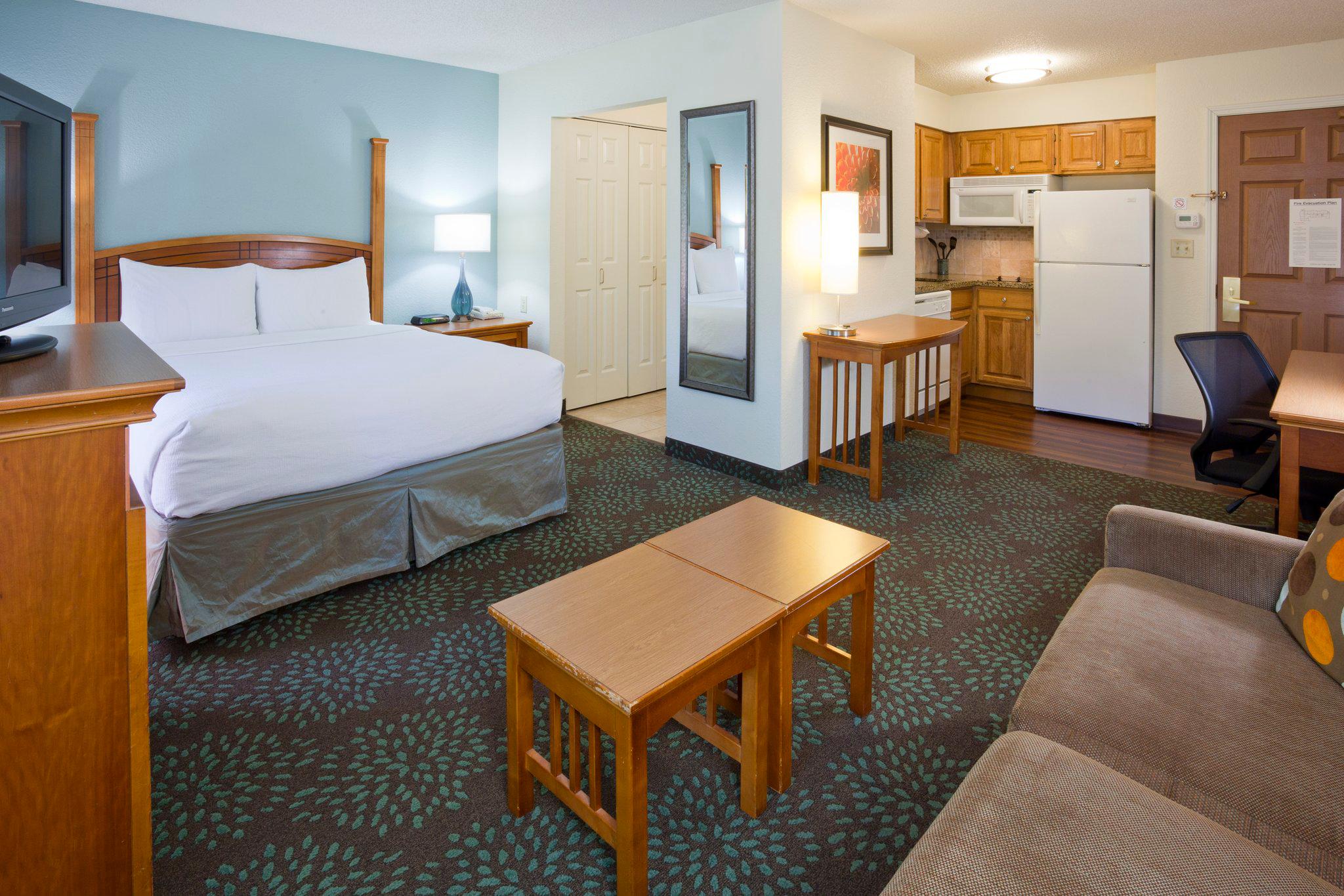 Staybridge Suites Mpls-Maple Grove/Arbor Lakes Photo