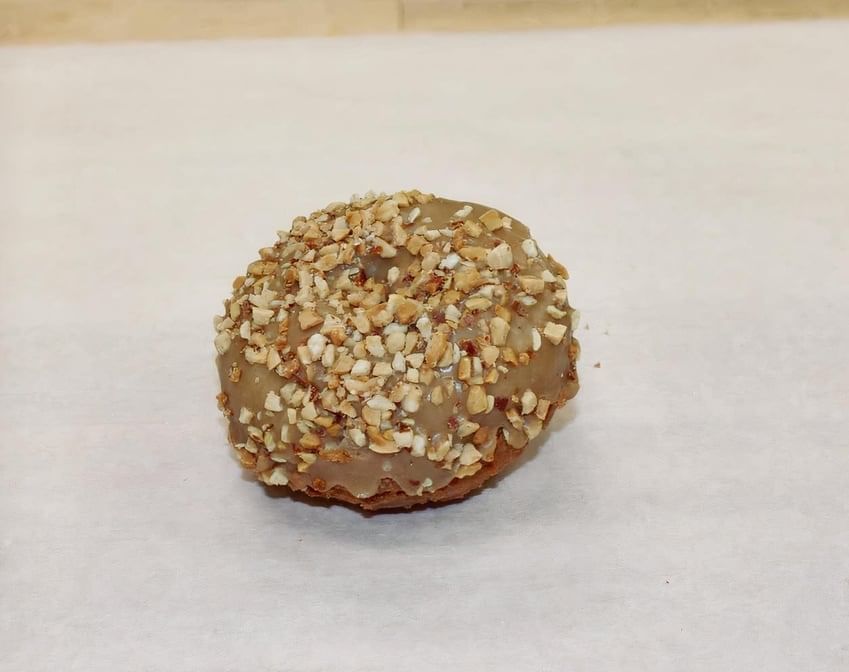 Brown Cake Maple-Peanut