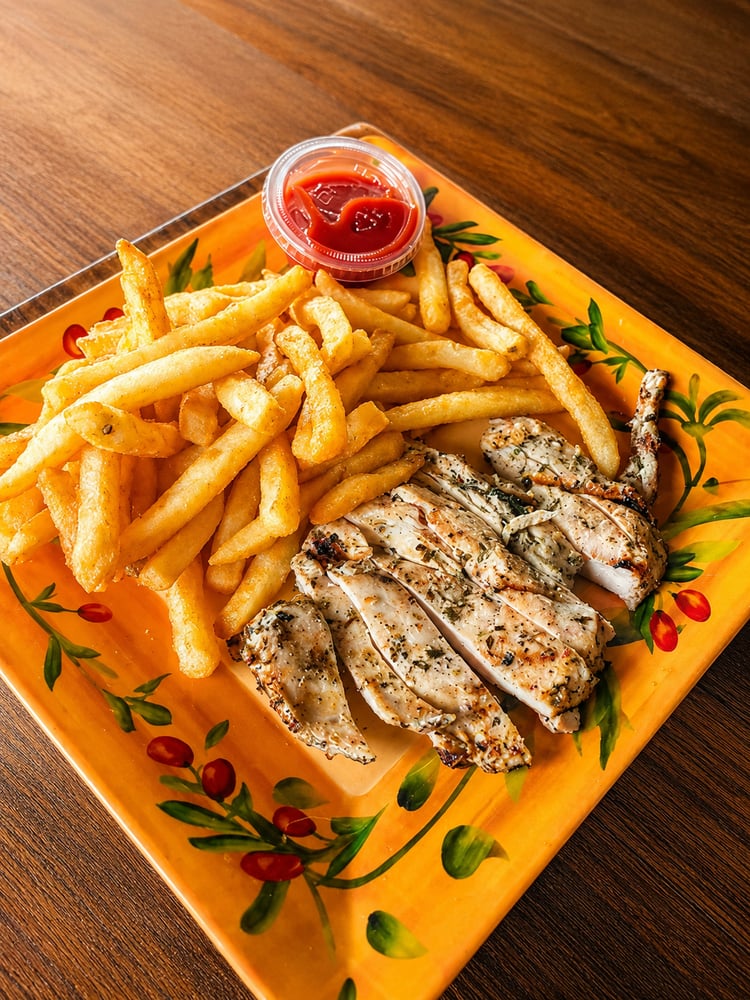Kids Chicken Breast & Fries