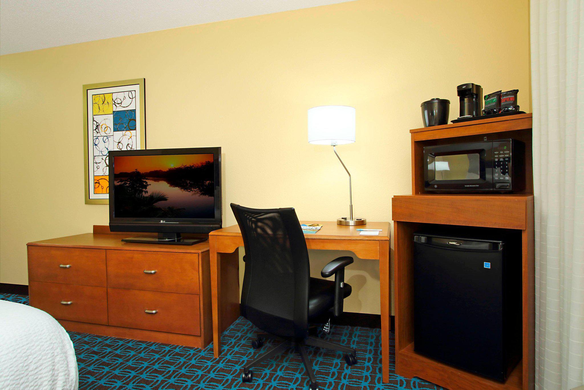 Fairfield Inn & Suites by Marriott Colorado Springs South Photo