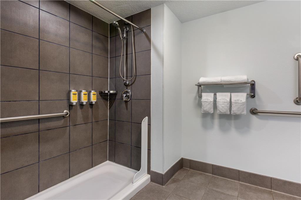 Best Western Plus Gallup Inn & Suites Image