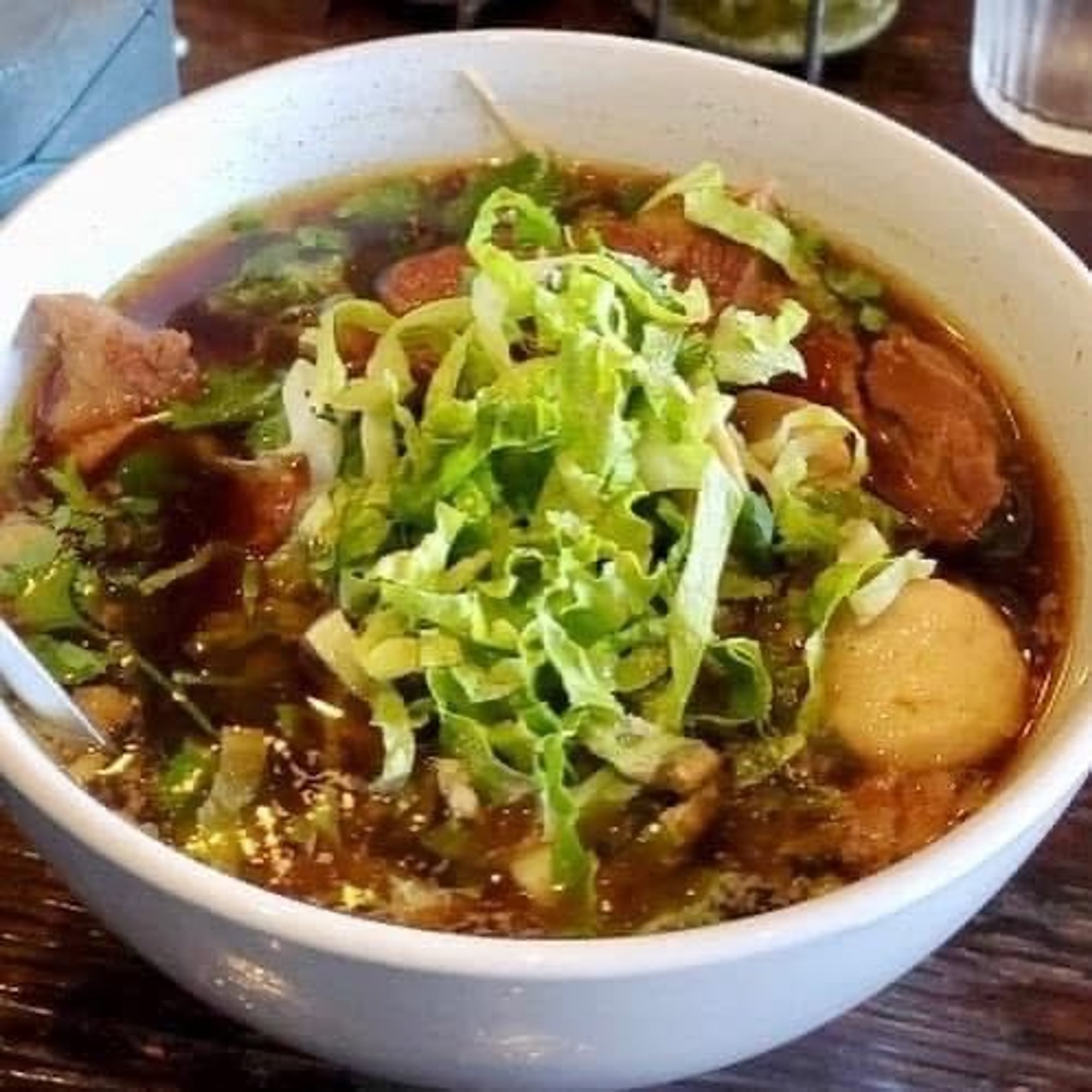Wat Dong Moon Lek Pork Noodles