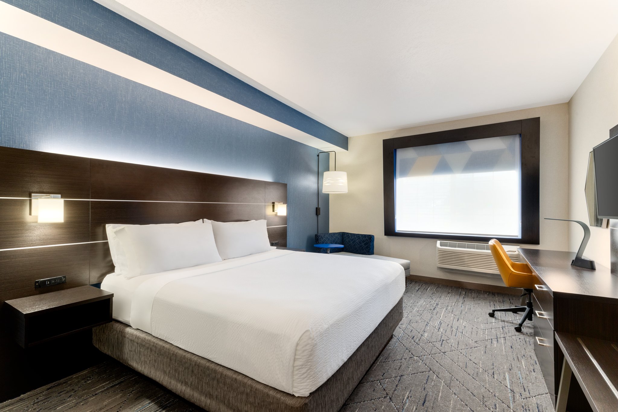 Holiday Inn Express & Suites Eugene Downtown - University by IHG Image