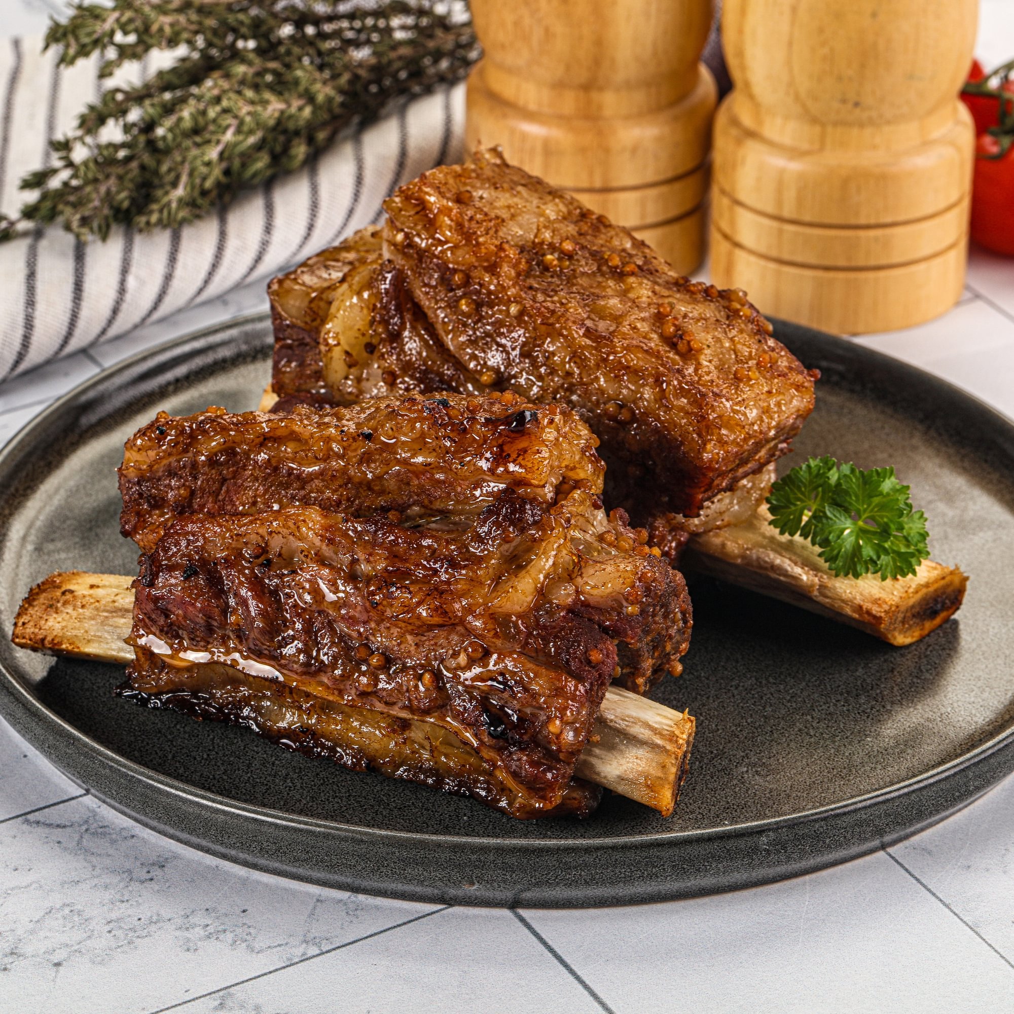 36. Bánh Mì Chảo Bẹ Sườn Bò Nướng - Sizzling Beef Ribs Combo